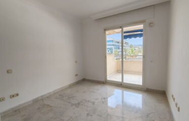 Apartamento Planta Media en Puerto Banús, Costa del Sol