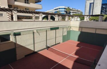 Apartamento Planta Media en Puerto Banús, Costa del Sol