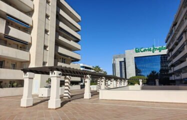 Apartamento Planta Media en Puerto Banús, Costa del Sol